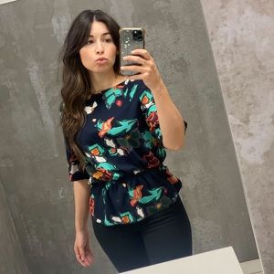 WILFRED Aritzia Peplum Short Sleeve Floral Blouse